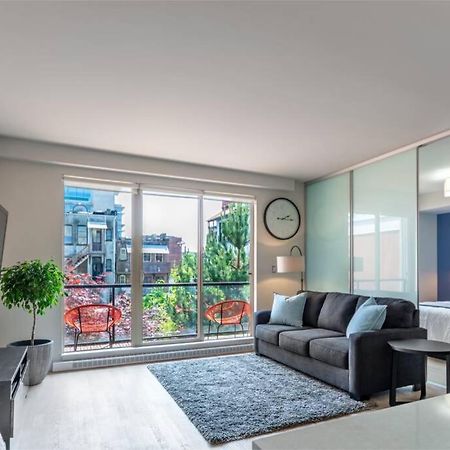 Clean 3Rd Floor Executive 1 Bedroom Apt In Old Town China Town ビクトリア エクステリア 写真