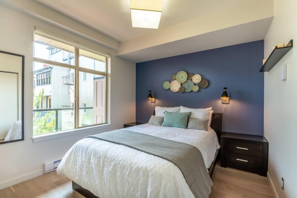 Clean 3Rd Floor Executive 1 Bedroom Apt In Old Town China Town ビクトリア エクステリア 写真